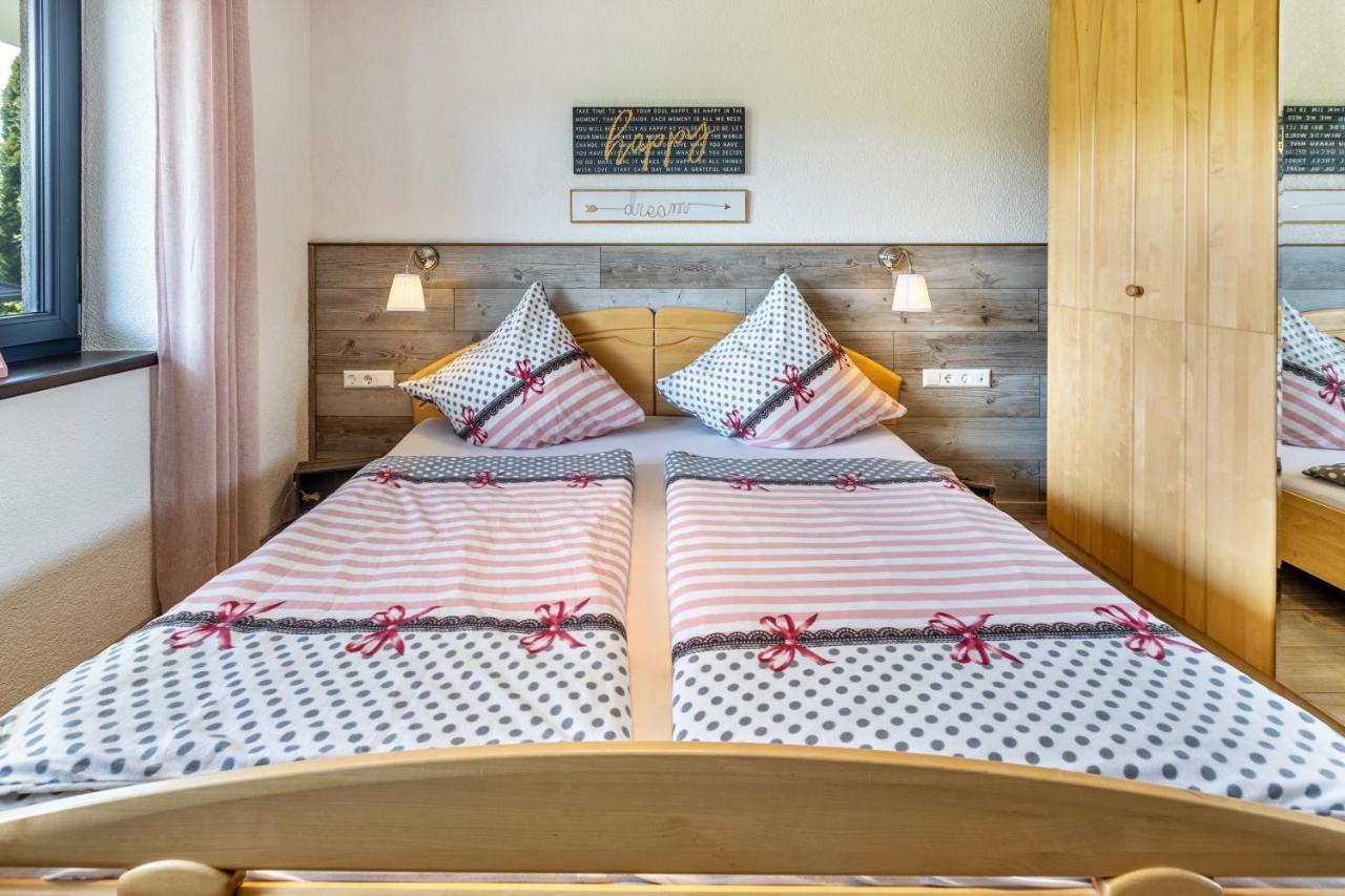Ferienwohnung Am oberen Bühl Furtwangen Exterior foto