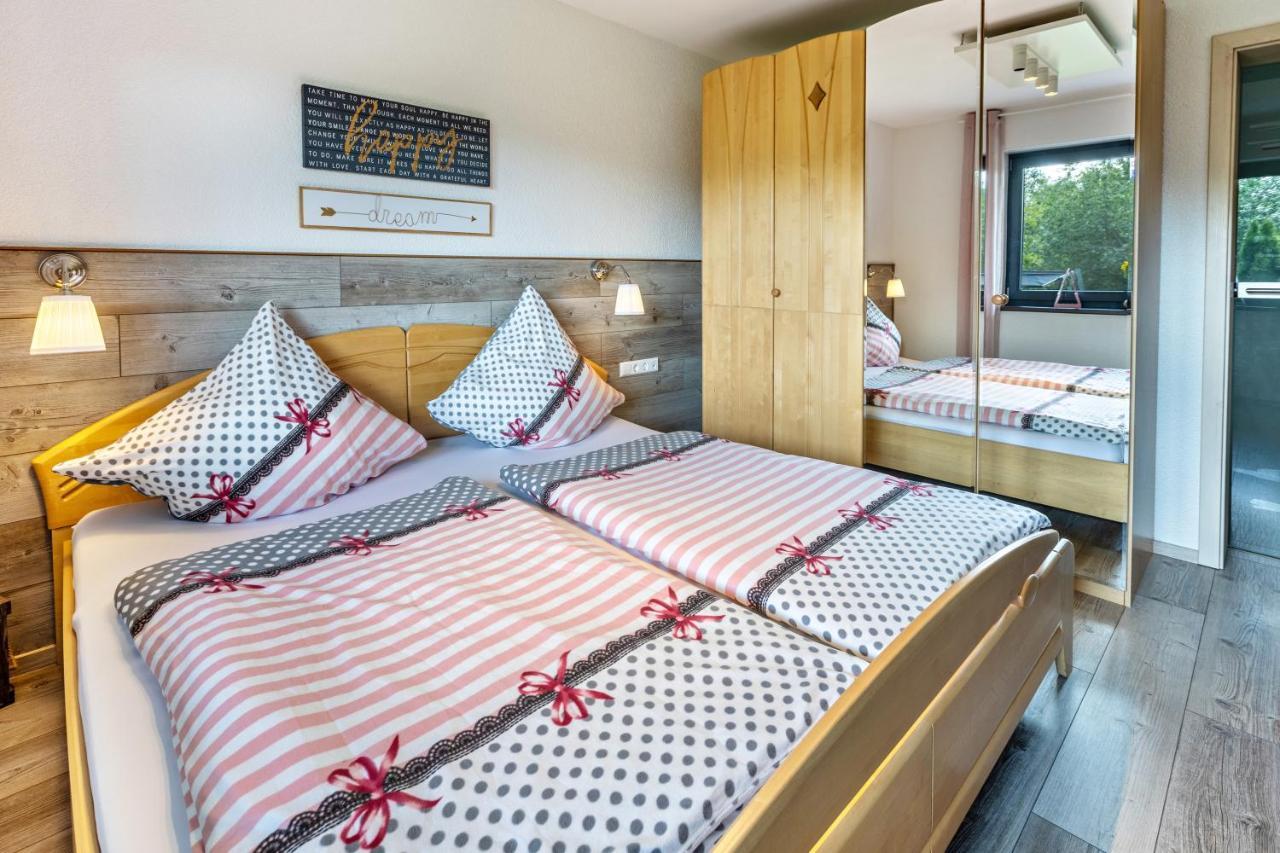 Ferienwohnung Am oberen Bühl Furtwangen Exterior foto